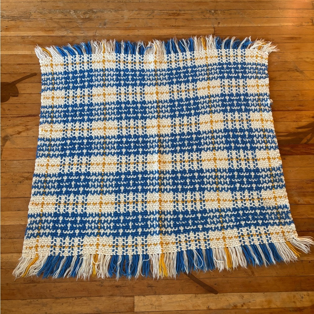 Plaid Woven Throw Blanket